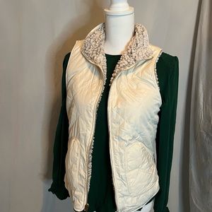 Reversible vest